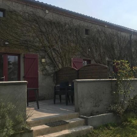 Gites De La Bonaudrie Combrand Exterior photo